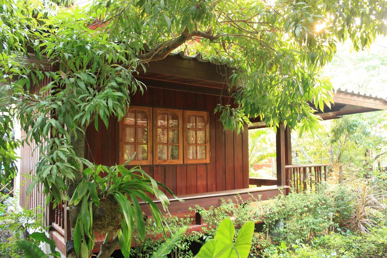 Baansuan Lychee Maeklong Resort Ampawa Amphawa Exterior foto