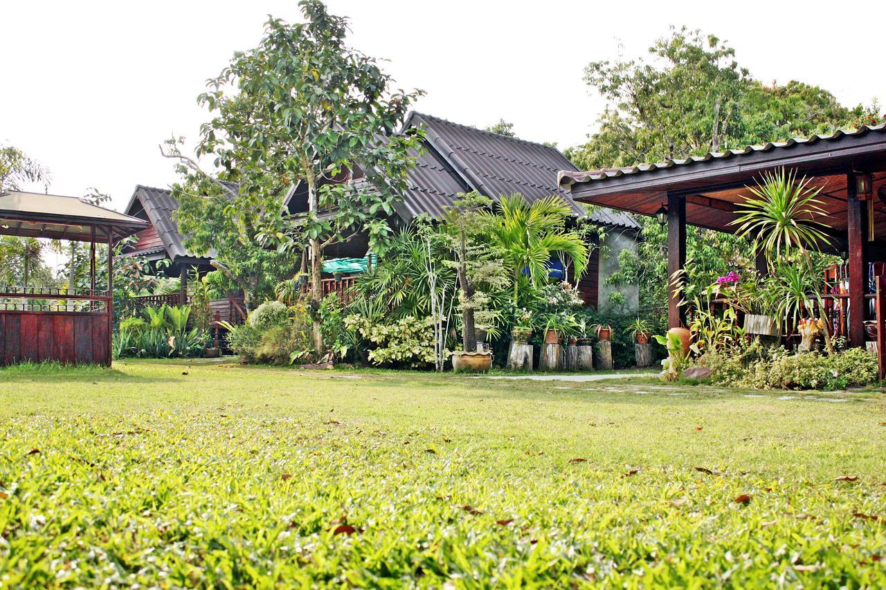 Baansuan Lychee Maeklong Resort Ampawa Amphawa Exterior foto