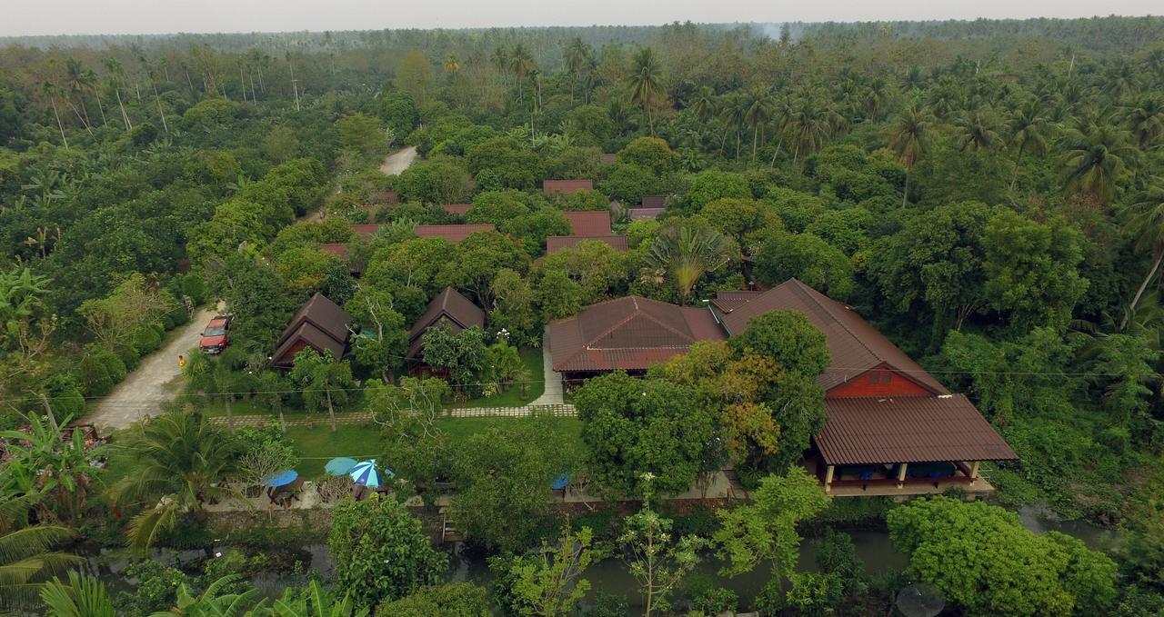 Baansuan Lychee Maeklong Resort Ampawa Amphawa Exterior foto